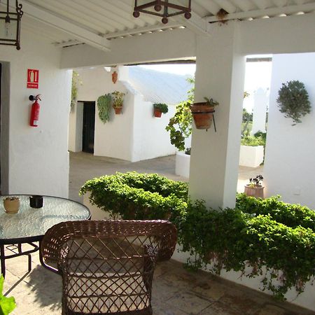 Alojamiento Cortijo el Caserio Hostal Conil De La Frontera Exterior foto