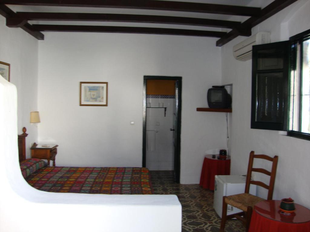 Alojamiento Cortijo el Caserio Hostal Conil De La Frontera Habitación foto